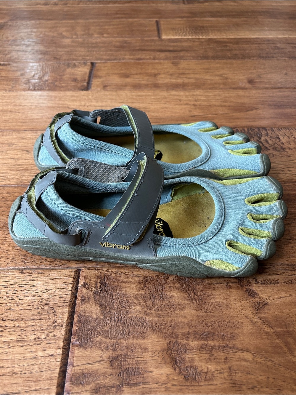 Vibram FiveFingers Barefoot Shoes Running Outdoor Hiking Blue Gray Size 39